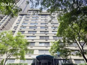 225 East 46th Street 8J, New York NY 10017