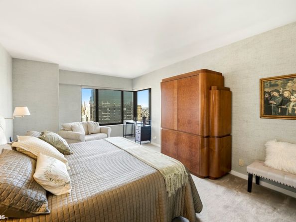 425 East 58th Street 33D, New York NY 10022
