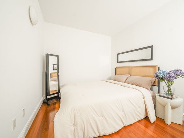 88 Greenwich Street 724, New York NY 10006