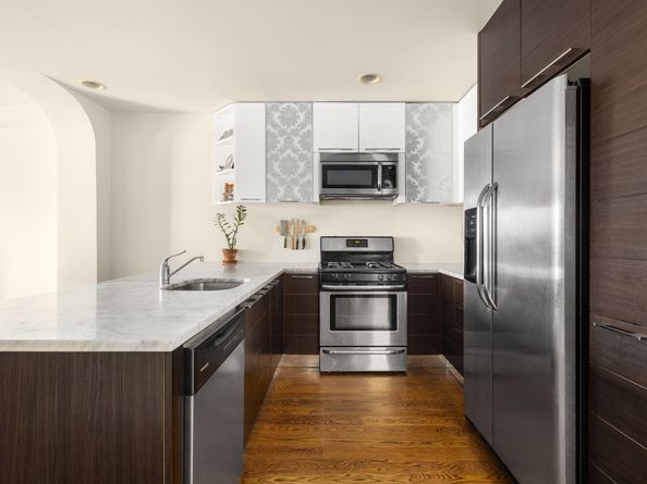 69-14 41st Avenue 301, Queens NY 11377