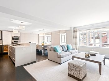 21 East 61st Street