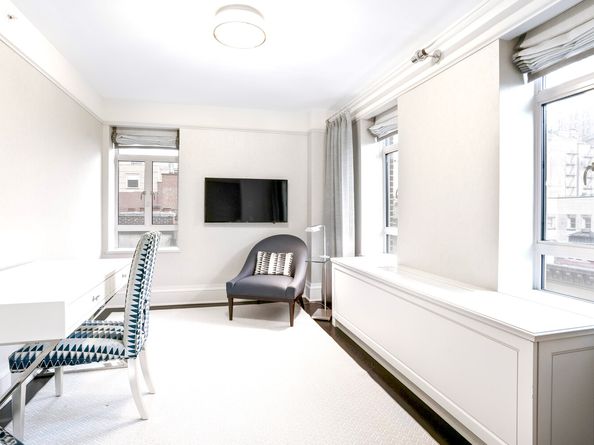 21 East 61st Street 8E, New York NY 10065