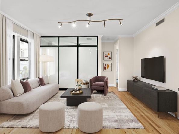 344 West 49th Street 1A, New York NY 10019