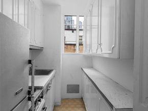 24 West 55th Street 10E, New York NY 10019