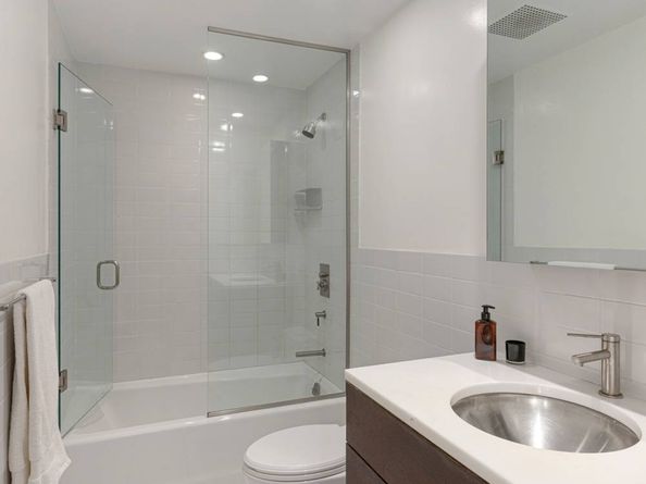 39 East 12th Street 308, New York NY 10003