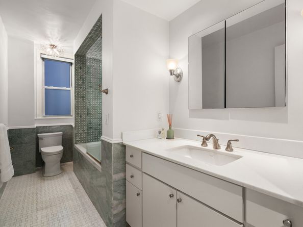 21 East 87th Street 2C, New York NY 10128