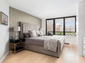 330 East 38th Street 9P, New York NY 10016