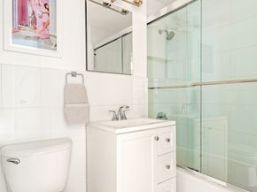 101 West 12th Street 8Z, New York NY 10011