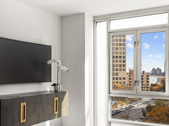 385 1st Avenue 7F, New York NY 10010