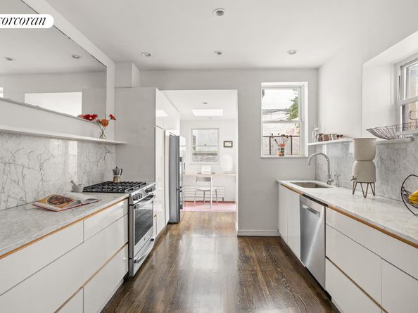 635 St Johns Place, Brooklyn NY 11216