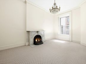 11 Gramercy Park S, New York NY 10003