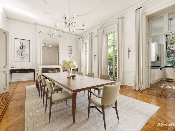 11 Gramercy Park S, New York NY 10003