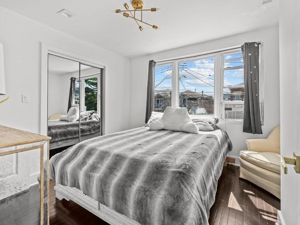 916 Clarence Avenue, Bronx NY 10465