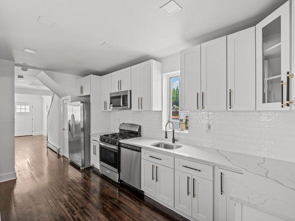 916 Clarence Avenue, Bronx NY 10465