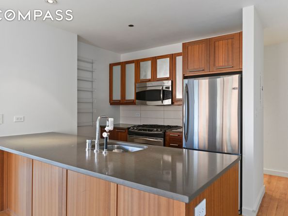 460 West 236th Street 6A, Bronx NY 10463