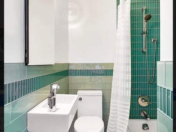 310 West 18th Street 2B, New York NY 10011