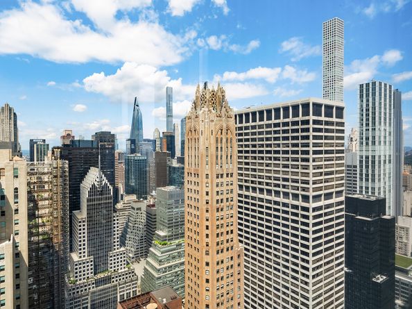 138 East 50th Street 53A, New York NY 10022