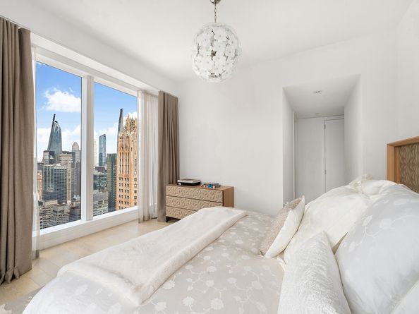 138 East 50th Street 53A, New York NY 10022