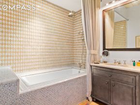 10 East 22nd Street 3/4, New York NY 10010