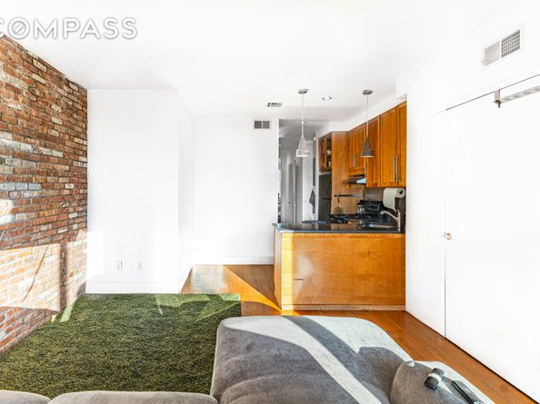 195 Spencer Street 7B, Brooklyn NY 11205