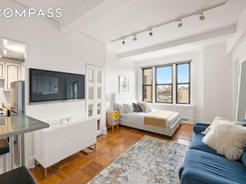 225 Central Park W