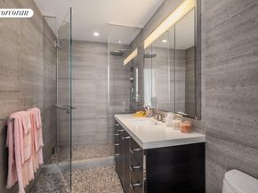 252 South Street 25H, New York NY 10002