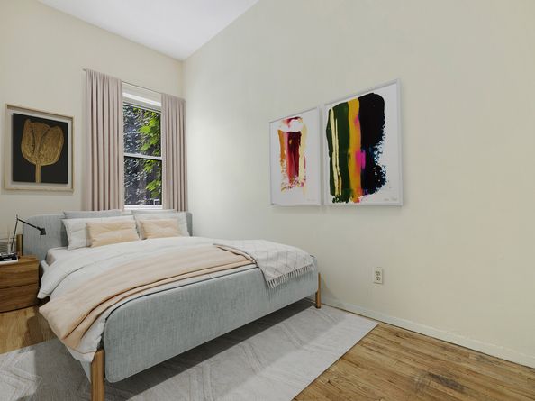 359 West 30th Street 2B, New York NY 10001