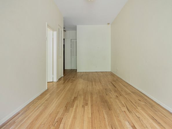 359 West 30th Street 2B, New York NY 10001