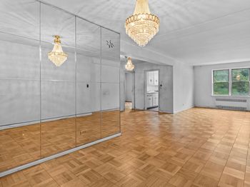 800 Grand Concourse