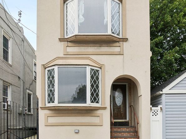 78-09 77th Avenue, Queens NY 11385