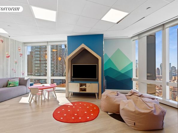 25 Columbus Circle 57B, New York NY 10019