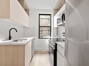 78-86 Thayer Street