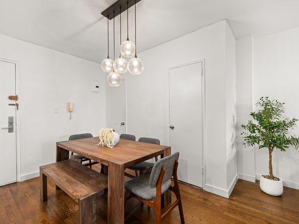 100 West 12th Street 2D, New York NY 10011