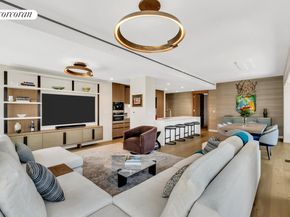 200 East 21st Street 12C, New York NY 10010