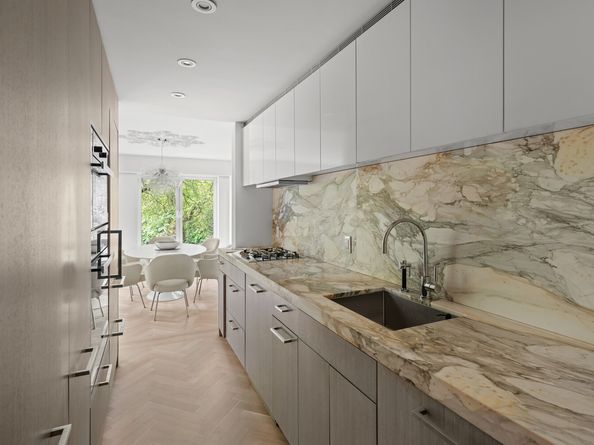 1050 5th Avenue 3E, New York NY 10028