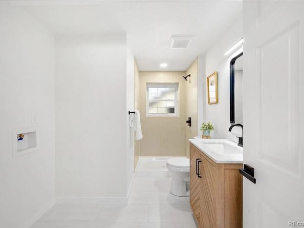 10441 W Lehigh Avenue, Denver CO 80235