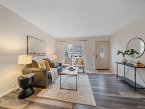 2262 S Jasper Way B, Aurora CO 80013