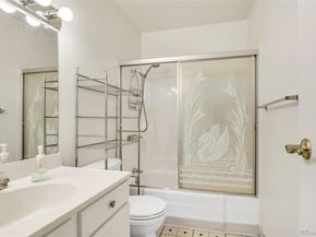 2231 S Vaughn Way 315B, Aurora CO 80014