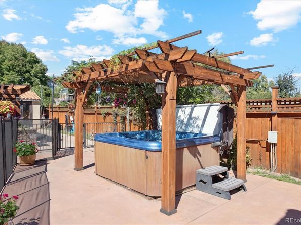 2295 Estes Street, Lakewood CO 80215