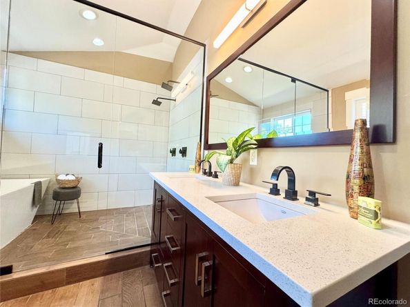 Undisclosed Address #6287567, Denver CO 80206