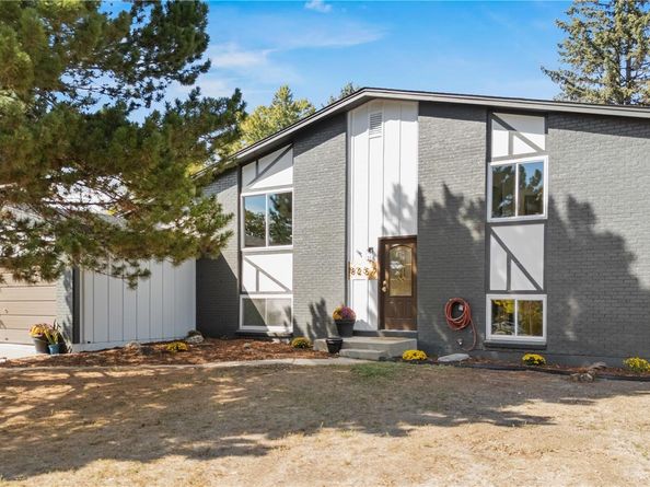8257 Club Crest Drive, Arvada CO 80005