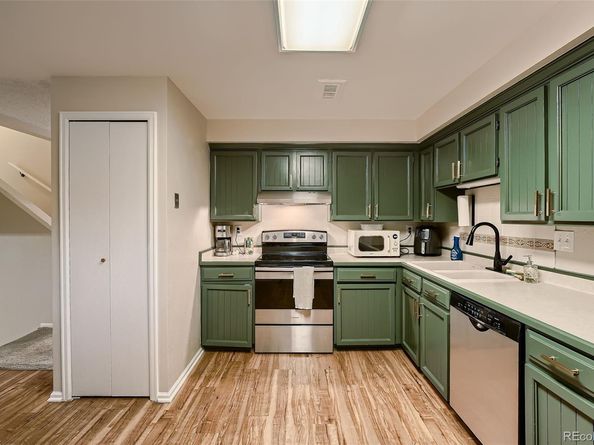 932 S Miller Street, Lakewood CO 80226
