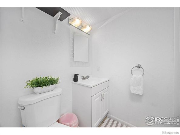 548 Vance Street, Lakewood CO 80226