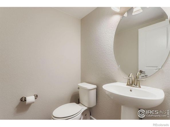 690 Stonebridge Drive, Longmont CO 80503
