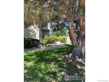 4985 Twin Lakes Road