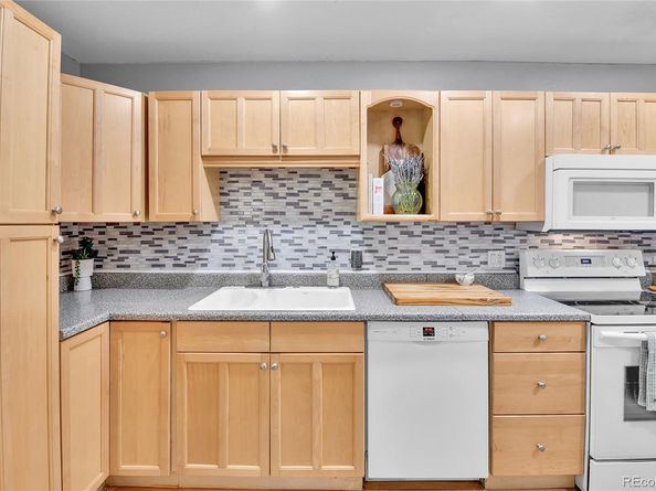 8866 W Dartmouth Place, Lakewood CO 80227