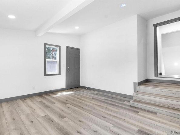 1990 Newark Street, Aurora CO 80010