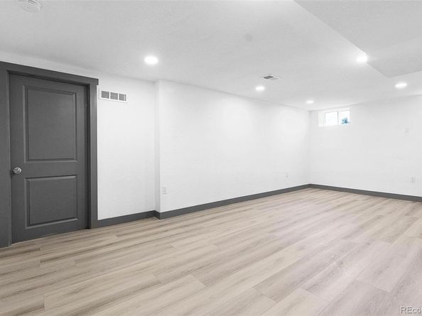 1990 Newark Street, Aurora CO 80010