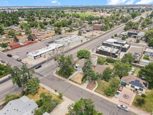 1990 Newark Street, Aurora CO 80010