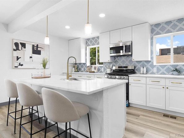 1990 Newark Street, Aurora CO 80010